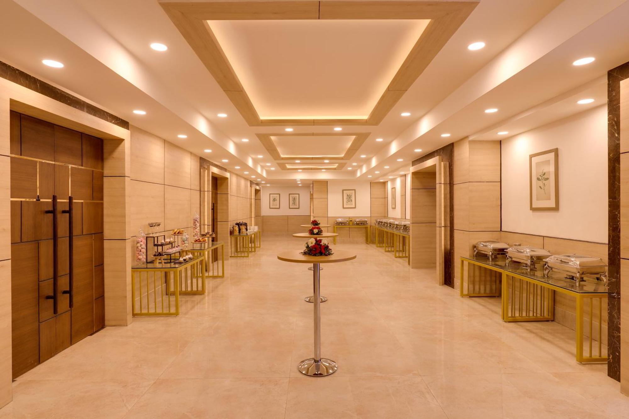 Lemon Tree Hotel, Рішикеш Екстер'єр фото